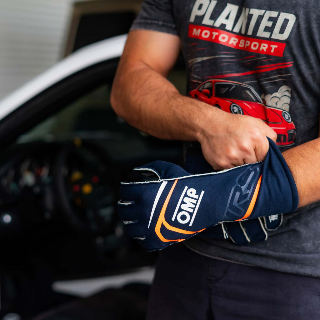 OMP FIRST GLOVES FIA 8856-2018