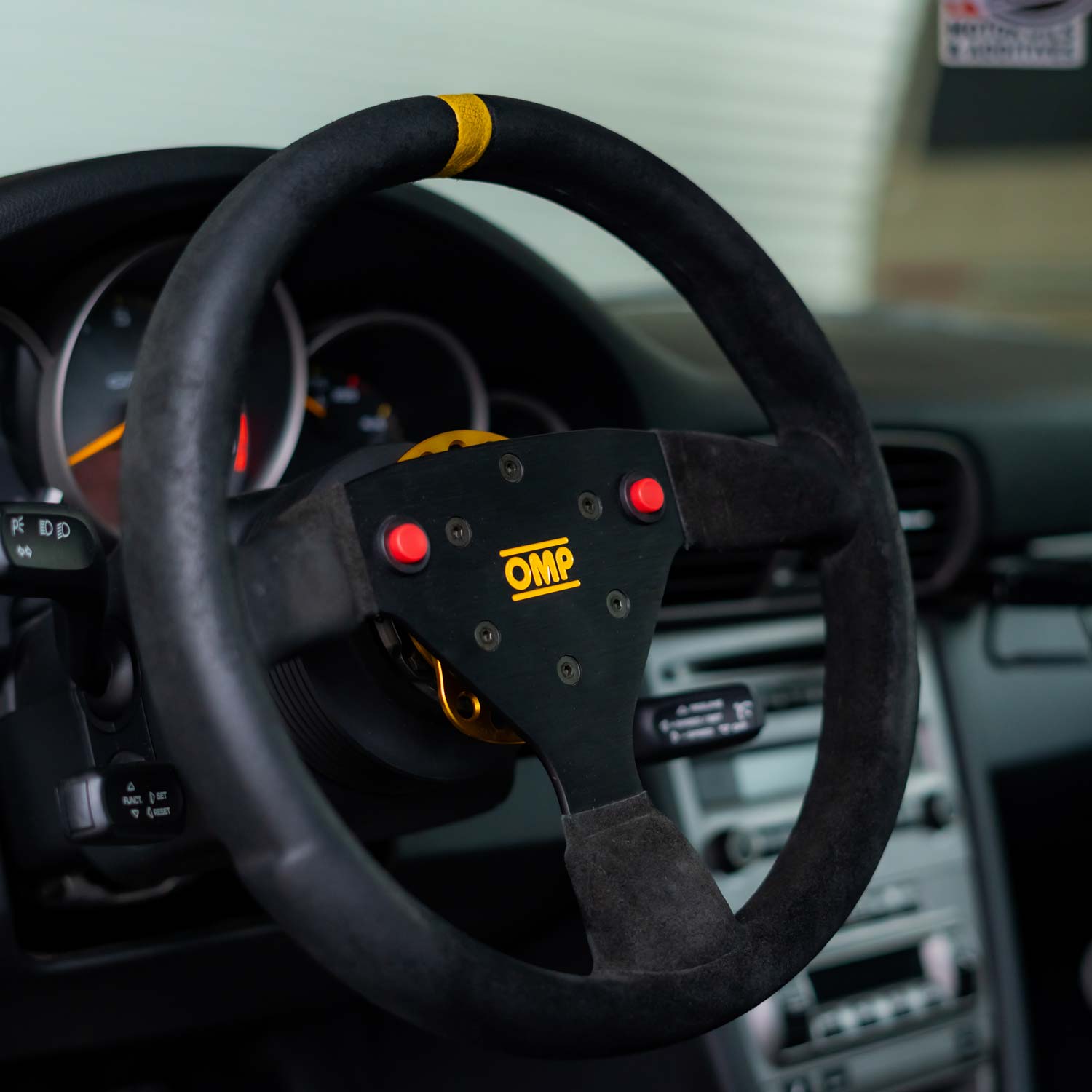 OMP STEERING WHEEL 320 ALUMINUM – NO HORN BUTTON HOLE